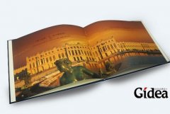 画册设计之画册封面设计的风格